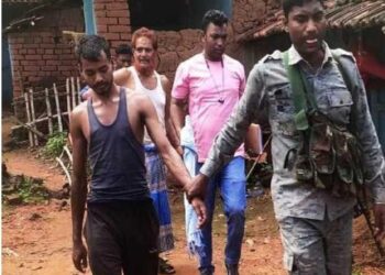 झारखंड के दुमका मानूर अंसारी कलयुगी बेटे ने मामूली विवाद में धारदार हथियार से मां की हत्या आरोपी गिरफ्तार !