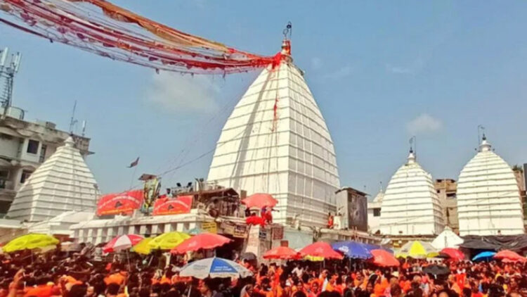 श्रावणी  मास की अंतिम सोमवारी, बाबा धाम में भक्तों की उमड़ी भीड़!