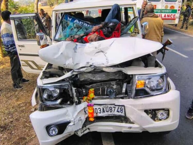 लातेहार में नहीं हो रहा सड़क सुरक्षा नियमों का पालन !