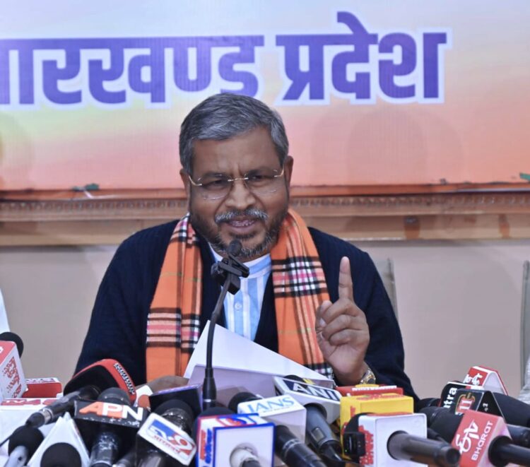 किसानों को प्रोत्साहित करने के बजाए निराश कर रही सरकार !