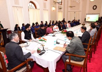 झारखंड केराज्यपाल ने 28वें राष्ट्रीय युवा महोत्सव 2025’ के प्रतिभागियों से संवाद किया !