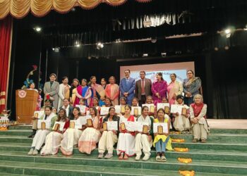 रांची विमेंस कॉलेज की सांस्कृतिक समिति और राष्ट्रीय सेवा योजना इकाई युवा महोत्सव “नवरंग” का आयोजन !