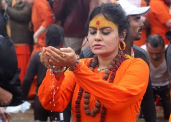 इंजीनियरिंग और मॉडलिंग छोड़ पुरातन सनातन से जुड़ रहे युवा !