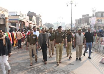 रात में ही श्रद्धालुओं से फुल हो गई अयोध्या !
