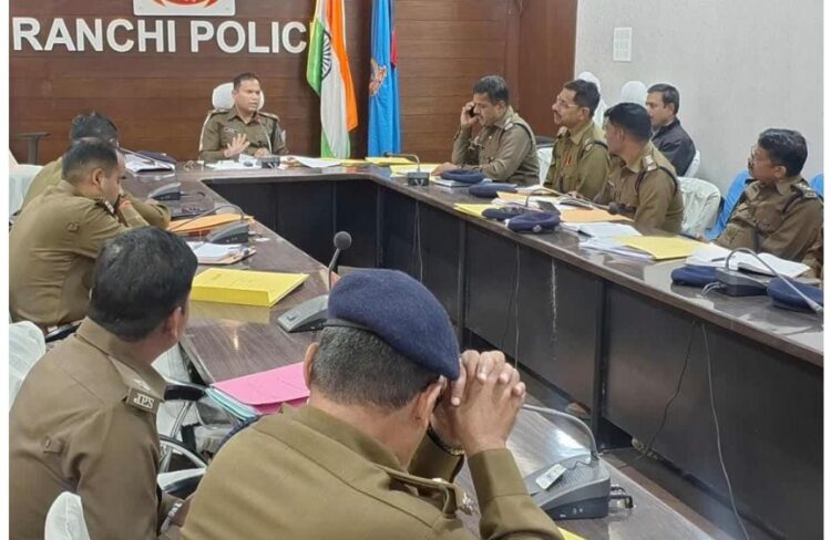 लापरवाही बरतने वाले पुलिस पदाधिकारियों के खिलाफ कार्रवाई  !