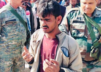 कार चोरी करते ग्रामीणों ने आरोपी को पकड़ा !