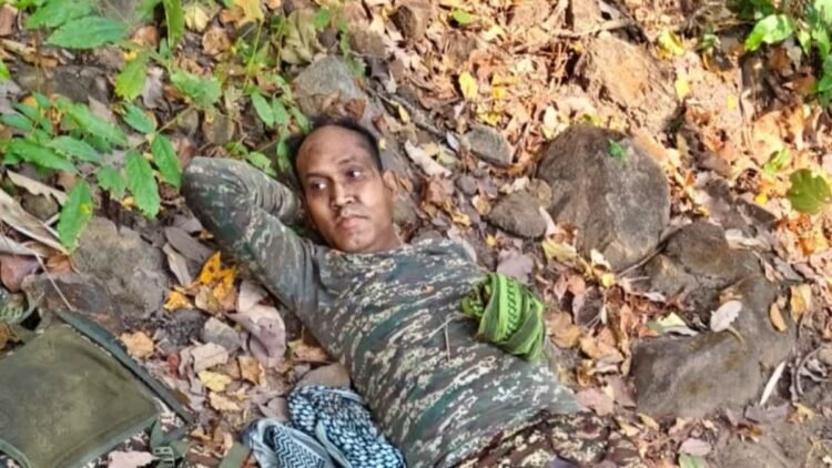 झारखंड के पलामू के लाल छत्तीसगढ़ में 11 फरवरी को आईईडी ब्लास्ट में शहीद हुए थे