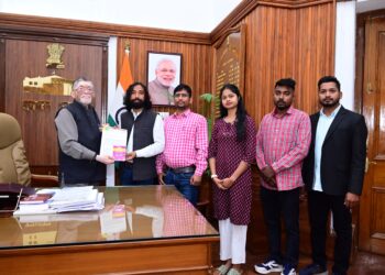 जैक द्वारा आयोजित 10वीं एवं 12वीं की परीक्षा में पेपर लीक  हुए इसकी सीबीआई जांच !
