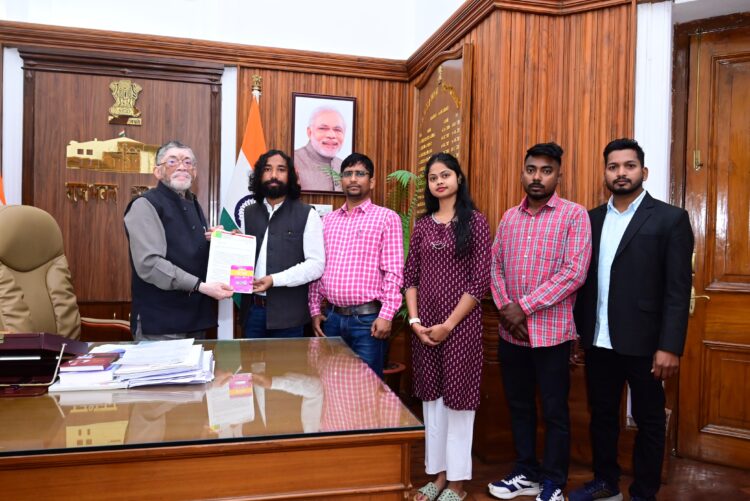 जैक द्वारा आयोजित 10वीं एवं 12वीं की परीक्षा में पेपर लीक  हुए इसकी सीबीआई जांच !