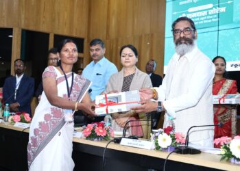 सरकारी प्राथमिक विद्यालयों को डिजिटल सेवाओं से जोड़ने की दिशा में आज लिखा गया एक नया अध्याय