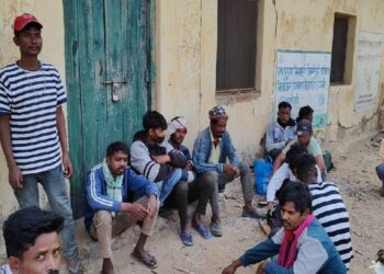 लोहरदगा में ट्रक पलटने से 2 बच्चों की मौत !
