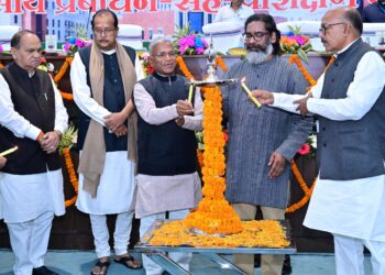 मुख्यमंत्री हेमन्त सोरेन प्रबोधन-सह-प्रशिक्षण कार्यक्रम में सम्मिलित हुए !