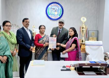 रांची वीमेंस कॉलेज की 75वीं वर्षगांठ के अवसर पर जनजातीय एवं क्षेत्रीय भाषा !
