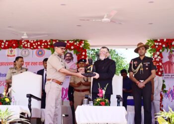 झारखंड के राज्यपाल संतोष कुमार गंगवार ने वार्षिक खेलकूद प्रतियोगिता-2025 का उद्घाटन किया !
