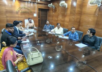 सभी जिलों के जिला निर्वाचन पदाधिकारी–सह–उपायुक्त के साथ की बैठक !
