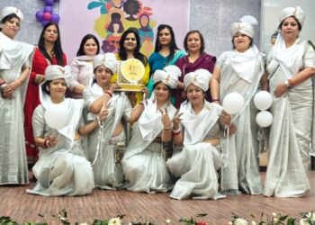 महिला शक्ति और रचनात्मकता का उत्सव !