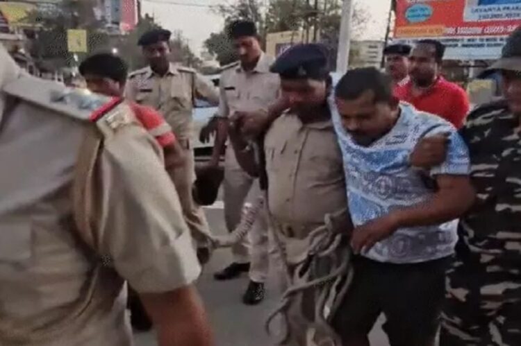 अमन साव के गुर्गों को रांची के मेन रेड में कराया गया परेड !