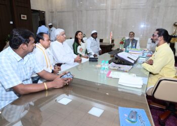 झारखंड के मुख्यमंत्री हेमंत सोरेन से छत्तीसगढ़ के पूर्व उप मुख्यमंत्री टी एस सिहं देव मुलाकात की !