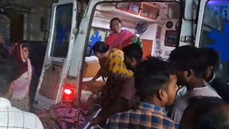 पाकुड़ में प्रेम प्रसंग को लेकर दो पक्षों में हिंसक झड़प !