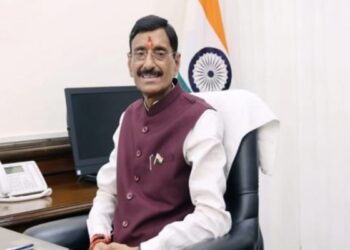 केंद्रीय रक्षा राज्य मंत्री के खिलाफ रांची में FIR दर्ज !