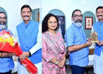 मुख्यमंत्री हेमंत सोरेन से रक्षा राज्यमंत्री संजय सेठ ने की मुलाकात !