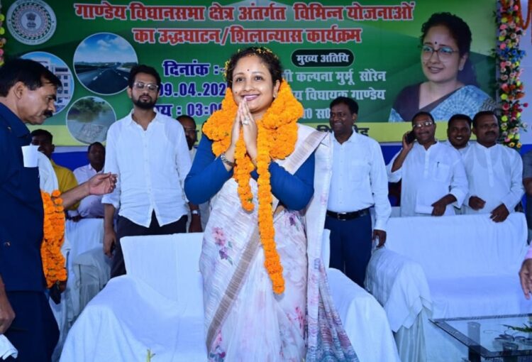 गांडेय में विकास की रफ्तार .