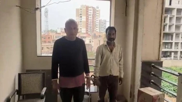 रांची में मिनी शराब फैक्ट्री का खुलासा !