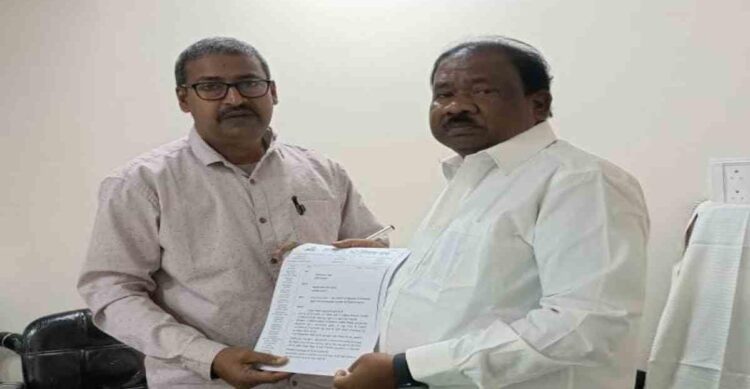 झारखण्ड प्लस टू शिक्षक संघ ने इसके विरोध में आंदोलन करने की घोषणा की !