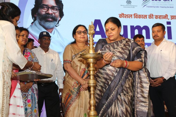 स्किल आइकन” एवं प्रोजेक्ट इंप्लीमेंटिंग एजेंसियों को किया गया सम्मानित !