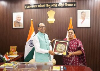 राज्य में लंबित योजनाओं के सफल  क्रियान्वयन को लेकर ग्रामीण विकास  !