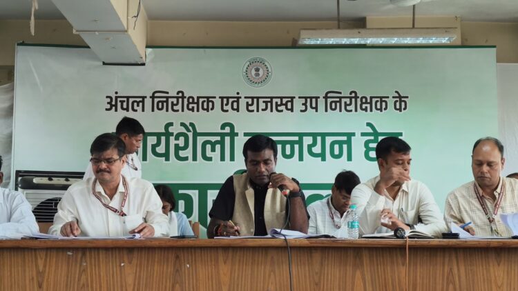 जनहित में कार्य नहीं होता तो वीआरएस ले लीजिये – उपायुक्त मंजूनाथ भजन्त्री !