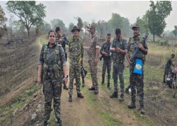पलामू में पुलिस और सुरक्षाबलों का बड़ा अभियान चल रहा है !