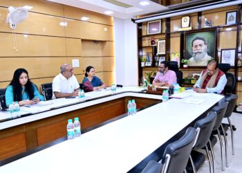 मुख्यमंत्री ने अधिकारियों को कई अहम दिशा-निर्देश दिए !