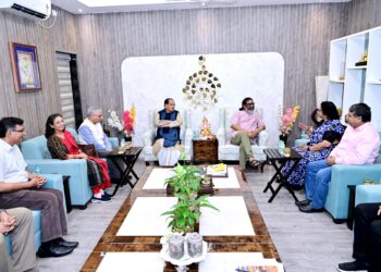 झारखंड के मुख्यमंत्री हेमंत सोरेन से 16वें वित्त आयोग के सदस्यों ने की मुलाकात !