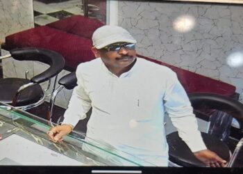 शंकर ज्वेलर्स नामक दुकान नकली चांदी दिखाकर ठग ने  की ठगी !