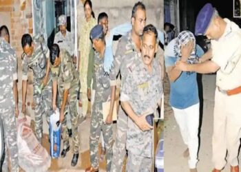 देर रात छापेमारी में एक मिनी गन फैक्ट्री का खुलासा हुआ !
