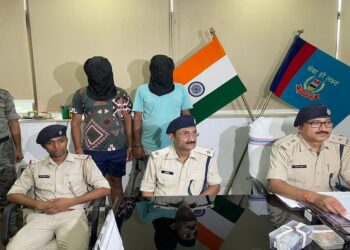 पुलिस ने ब्राउन शुगर की बिक्री करते बाप-बटे को रंगेहाथ गिरफ्तार किया !