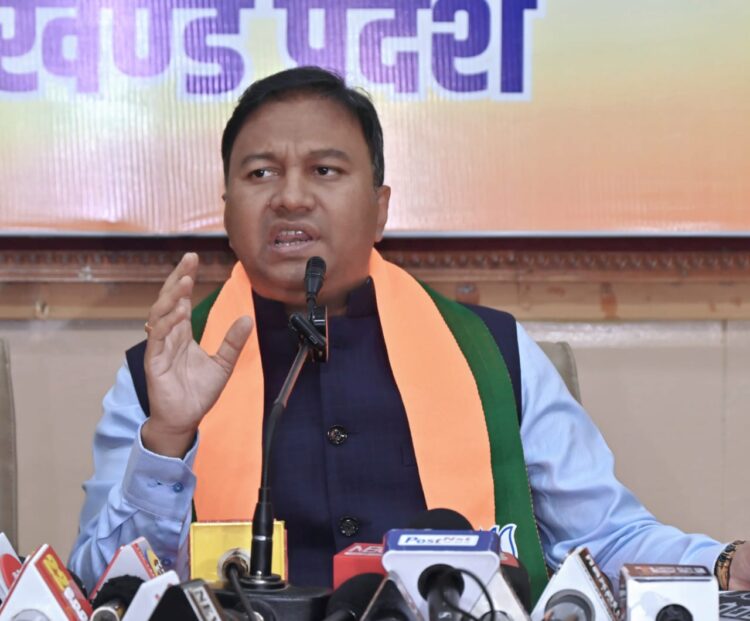 पर्यावरण संरक्षण के बिना विकसित भारत का संकल्प अधूरा होगा…..बाबूलाल मरांडी !