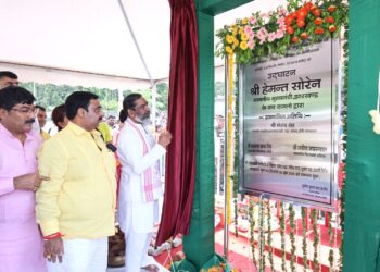 झारखंड के सपूत दिवंगत कार्तिक उरांव फ्लाईओवर का सौगात दी – हेमंत !