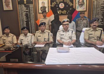 लेवी वसूली के प्रयास में 2 नक्सली गिरफ्तार !