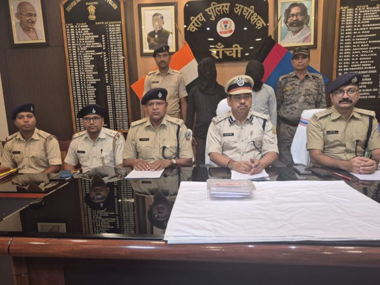 लेवी वसूली के प्रयास में 2 नक्सली गिरफ्तार !