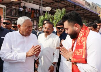 मुख्यमंत्री ने आचार्य किशोर कुणाल की प्रतिमा का किया अनावरण !