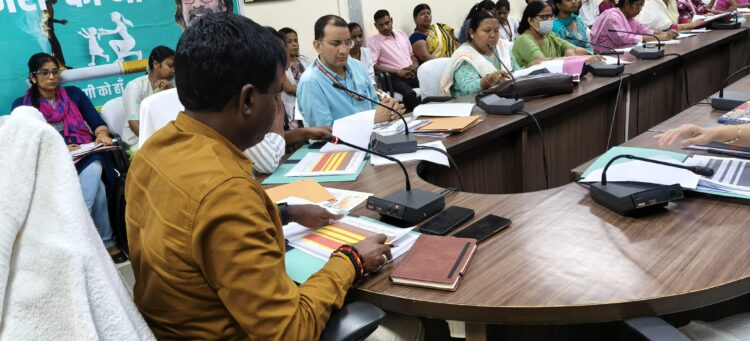 रिम्स वार्डों में दलालों-बिचौलियों को घुसने की खुली छूट !