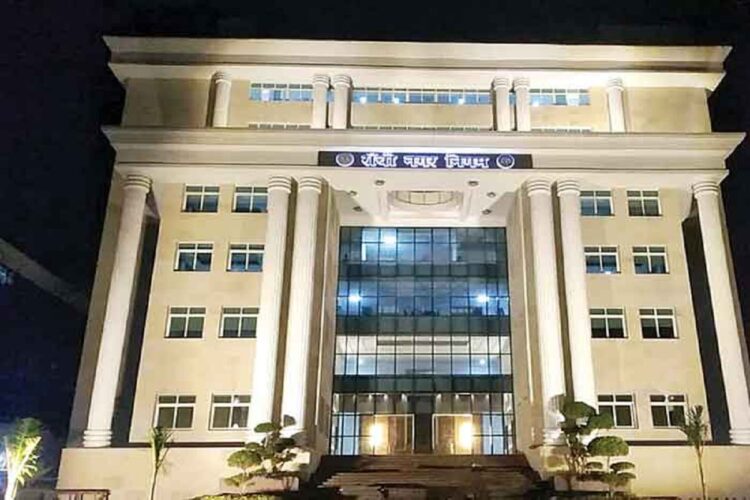 अवैध पार्किंग वसूली के खिलाफ नगर पालिका का डंडा !