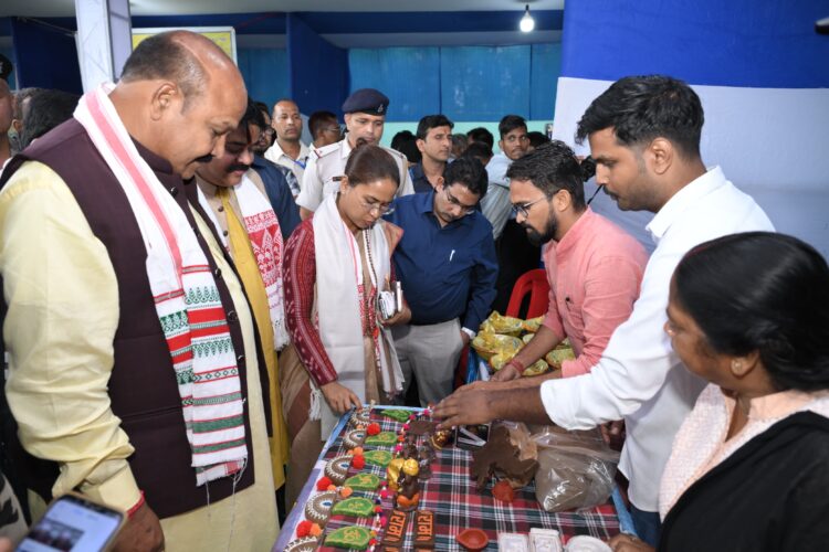 पशु से प्रेम व्यक्ति के व्यवहार और सोच को दर्शाता है _ शिल्पी नेहा तिर्की !