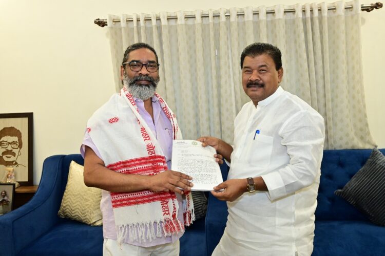 रिम्स-2 का विरोध नहीं पर इसके लिये खेतीयोग्य खतियानी जमीन का अधिग्रहण नहीं होने देंगे : बंधु तिर्की !