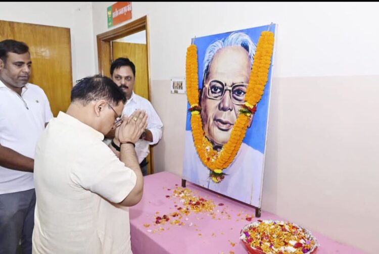 जेपी के आह्वान से भयभीत इंदिरा गांधी ने लगाया था आपातकाल….कर्मवीर सिंह !