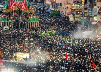 पुरी के जगन्नाथ यात्रा में पहुंचे 10 लाख श्रद्धालु !