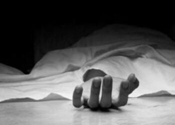 4 बच्चों की मां ने छेड़छाड़ की वजह से मानसिक तनाव में आकर जहर खा लिया !