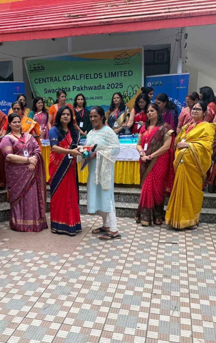 अर्पिता महिला मंडल द्वारा स्वच्छता पखवाड़ा के तहत जागरूकता और सेवा का संदेश !